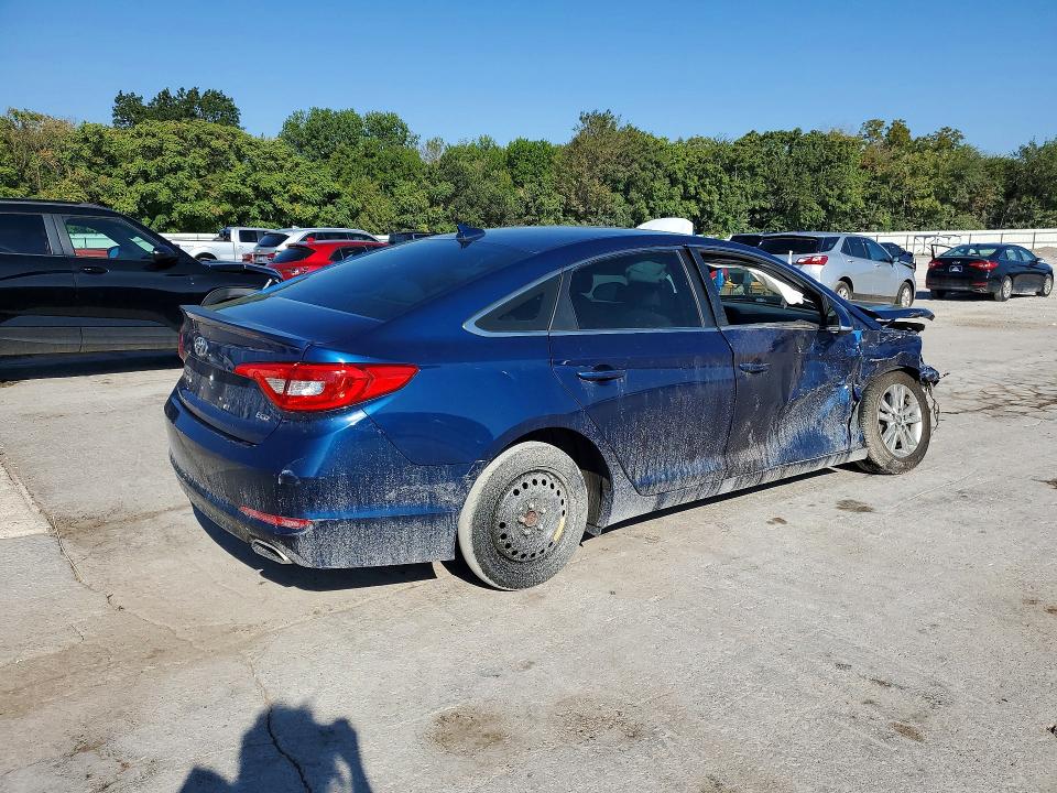 Продажа на аукционе авто 2016 Hyundai Sonata, vin: 5NPE24AA2GH262050, номер лота: 68685206