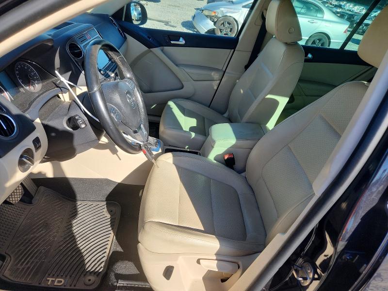 70693816 :رقم المزاد ، WVGBV7AX9BW520773 vin ، 2011 Volkswagen Tiguan مزاد بيع