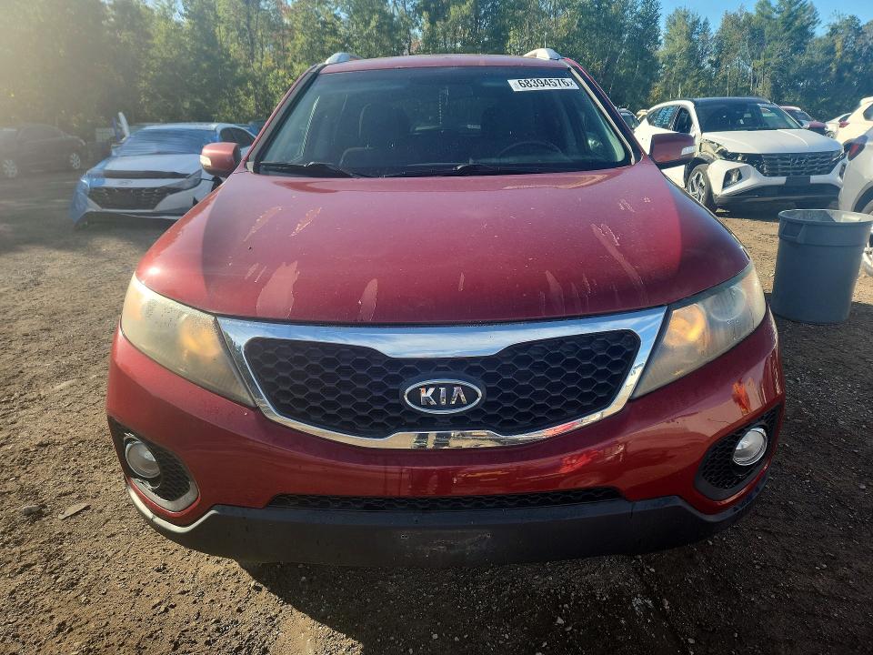 2011 Kia Sorento მანქანა იყიდება აუქციონზე, vin: 5XYKTCA10BG023218, აუქციონის ნომერი: 68394576