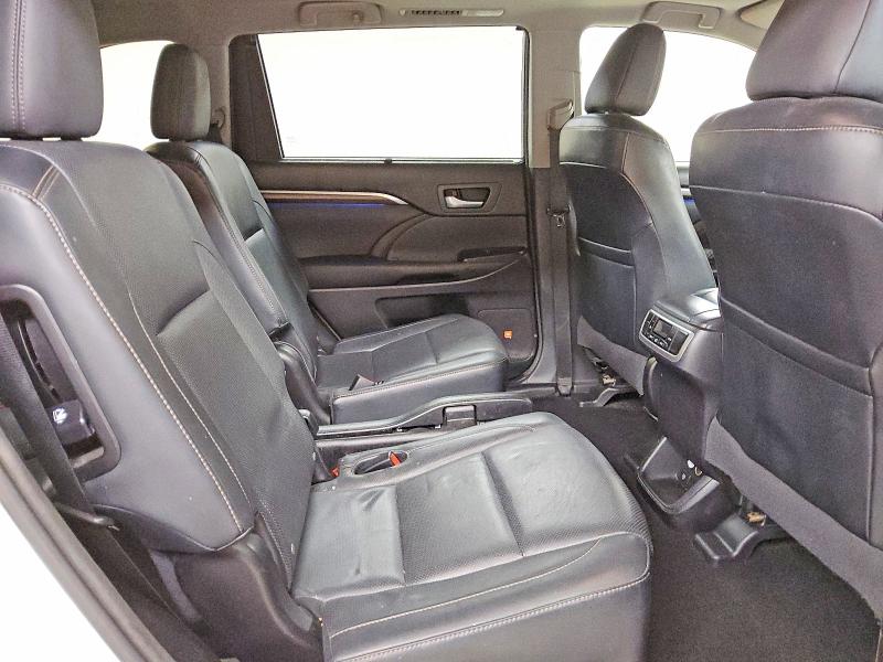 Продаж на аукціоні авто 2015 Toyota Highlander, vin: 5TDDKRFHXFS162379, номер лоту: 70840296