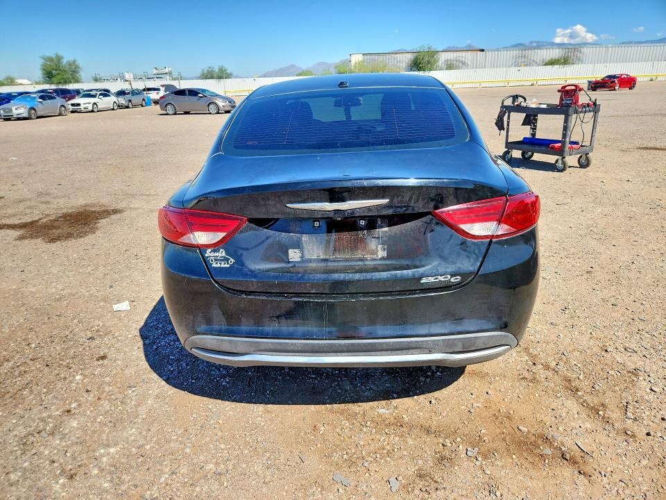 68742836 :رقم المزاد ، 1C3CCCCB7FN583993 vin ، 2015 Chrysler 200 مزاد بيع