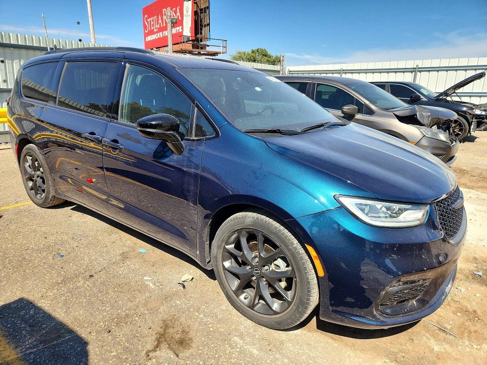 Продажа на аукционе авто 2025 Chrysler Pacifica, vin: 2C4RC1GG0SR537788, номер лота: 69736156