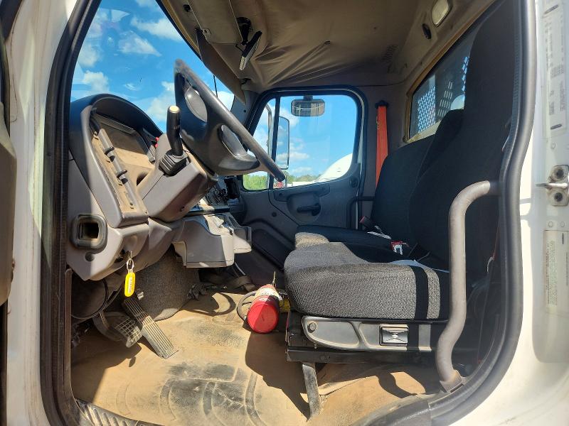Продажа на аукционе авто 2017 Freightliner M2, vin: 1FVHCYCY4HHJC3159, номер лота: 66696266