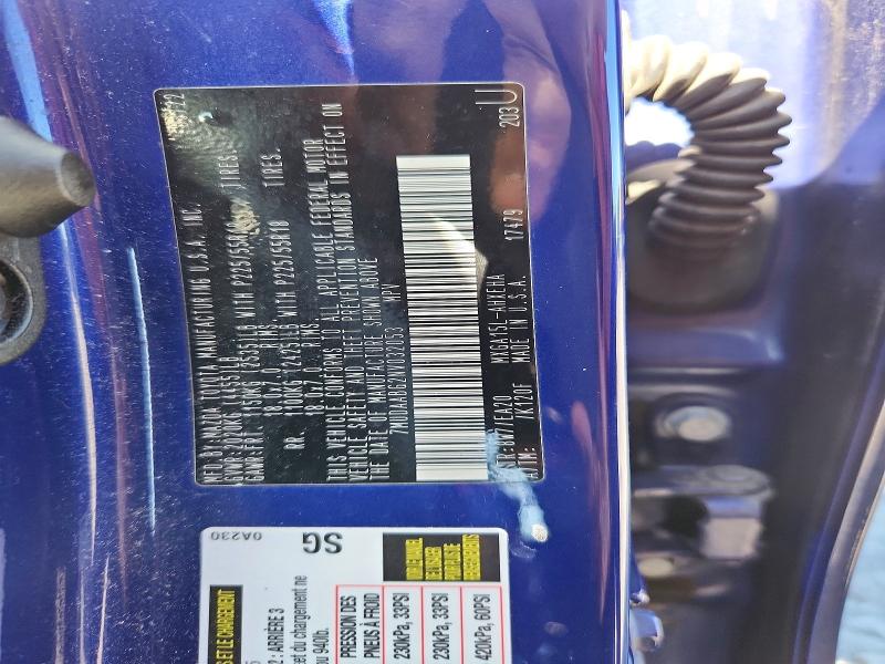 67773276 :رقم المزاد ، 7MUDAABG2NV032053 vin ، 2022 Toyota Corolla Cross مزاد بيع