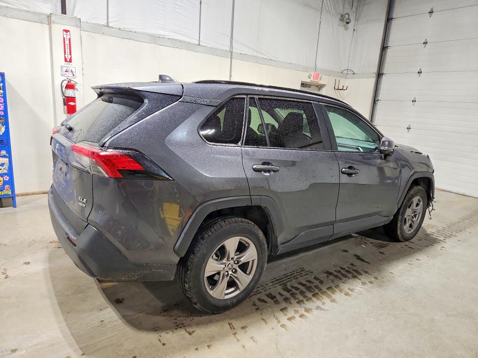 69904226 :رقم المزاد ، 2T3P1RFV8PW374493 vin ، 2023 Toyota Rav4 مزاد بيع