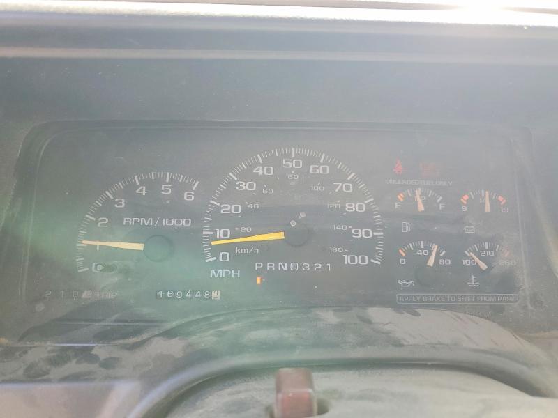 1997 Gmc Suburban მანქანა იყიდება აუქციონზე, vin: 1GKEC16R4VJ744912, აუქციონის ნომერი: 69196316