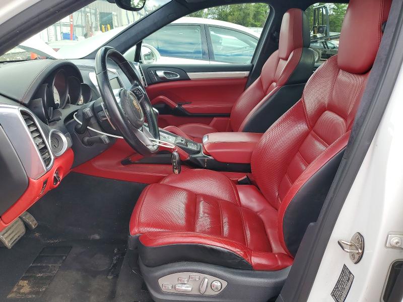 70702006 :رقم المزاد ، WP1AC2A26FLA82720 vin ، 2015 Porsche Cayenne مزاد بيع