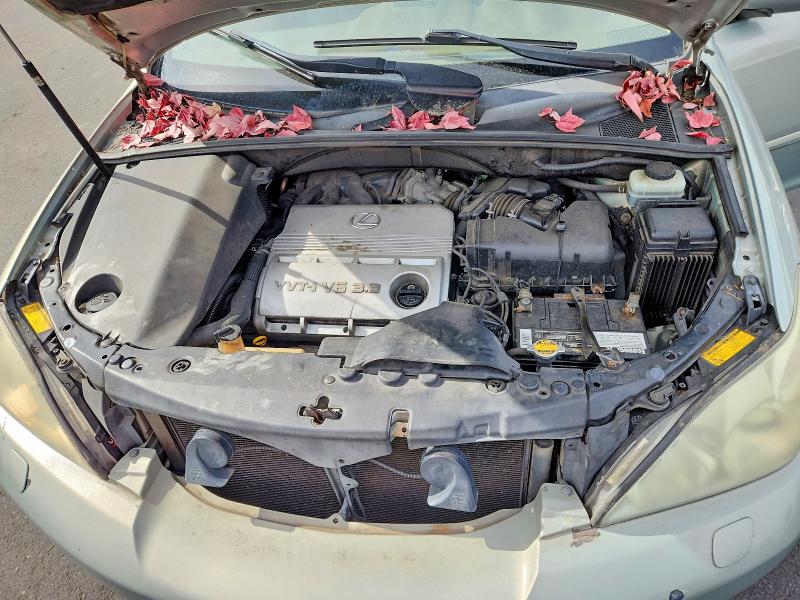 2004 Lexus Rx მანქანა იყიდება აუქციონზე, vin: JTJHA31U540024185, აუქციონის ნომერი: 70709996