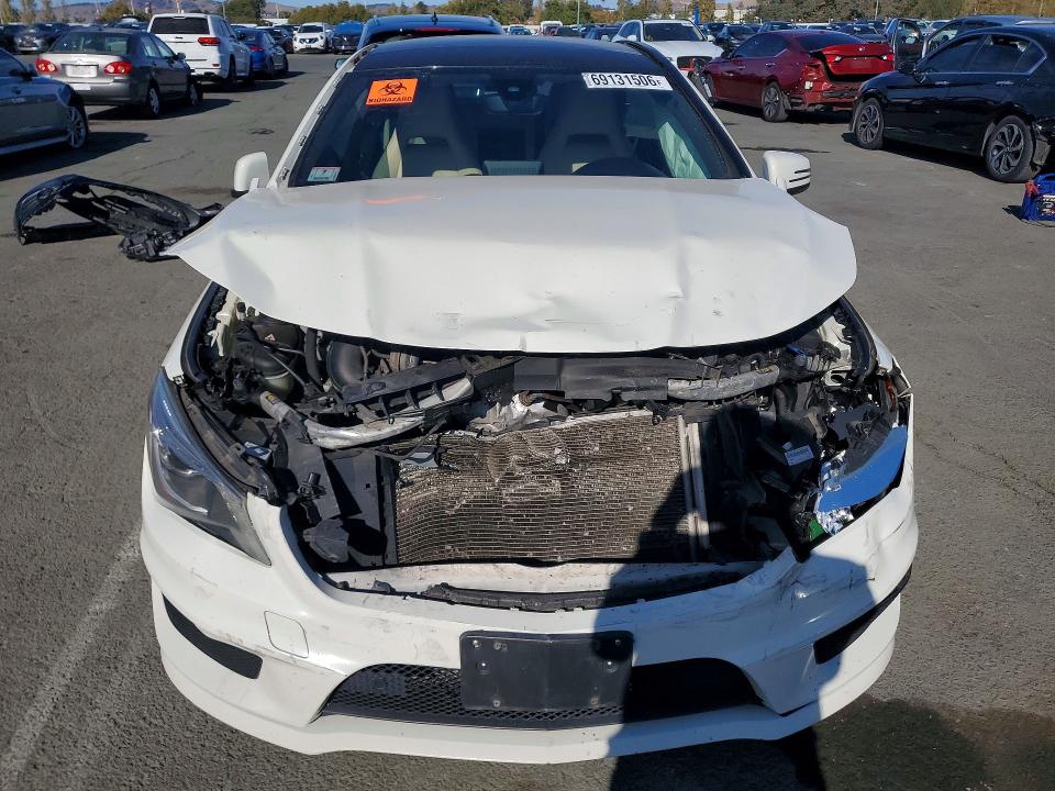 69131506 :رقم المزاد ، WDDSJ4GB1FN215148 vin ، 2015 Mercedes-benz Cla مزاد بيع