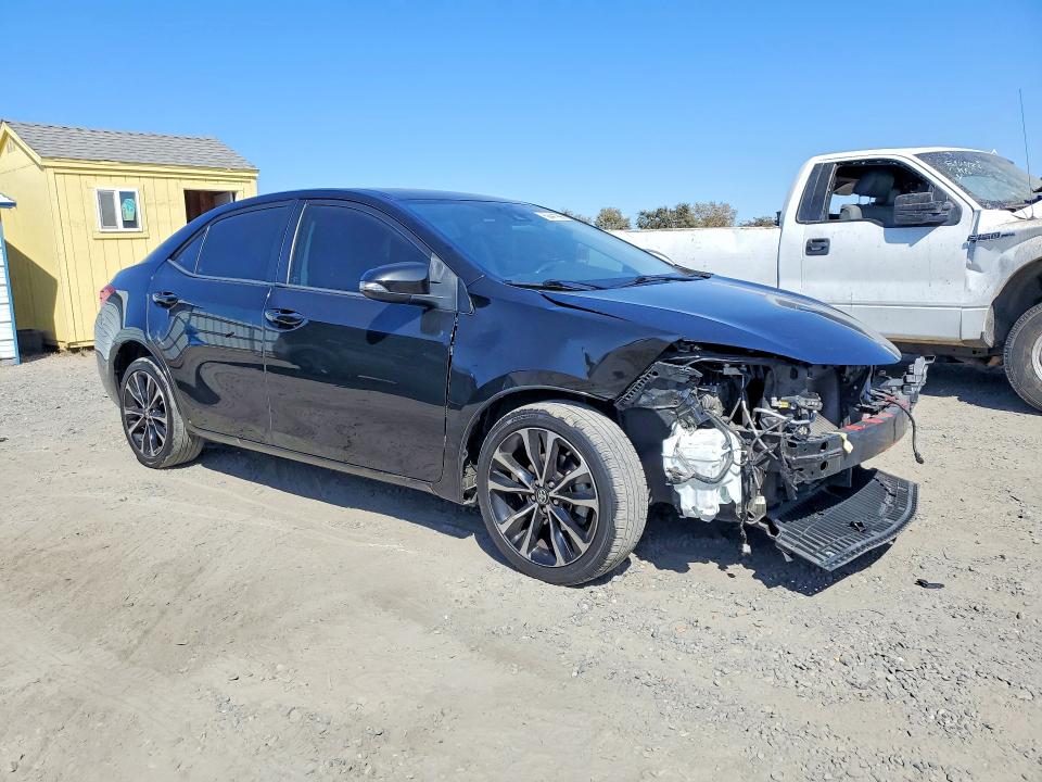 69441996 :رقم المزاد ، 2T1BURHEXJC084840 vin ، 2018 Toyota Corolla مزاد بيع