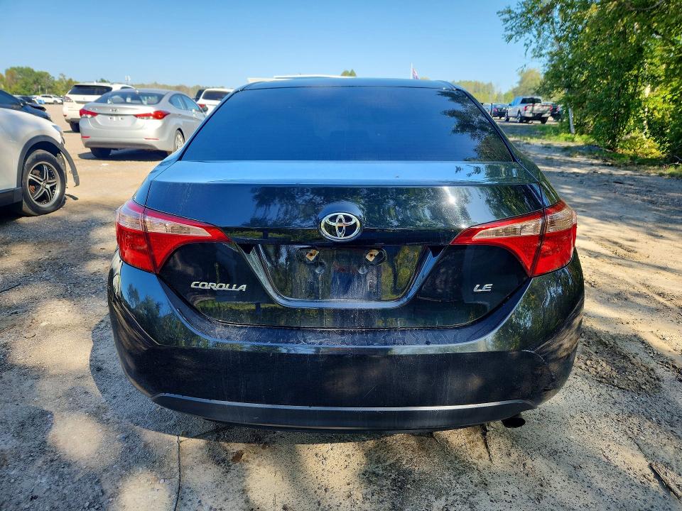 2018 Toyota Corolla მანქანა იყიდება აუქციონზე, vin: 2T1BURHE5JC097771, აუქციონის ნომერი: 68410686