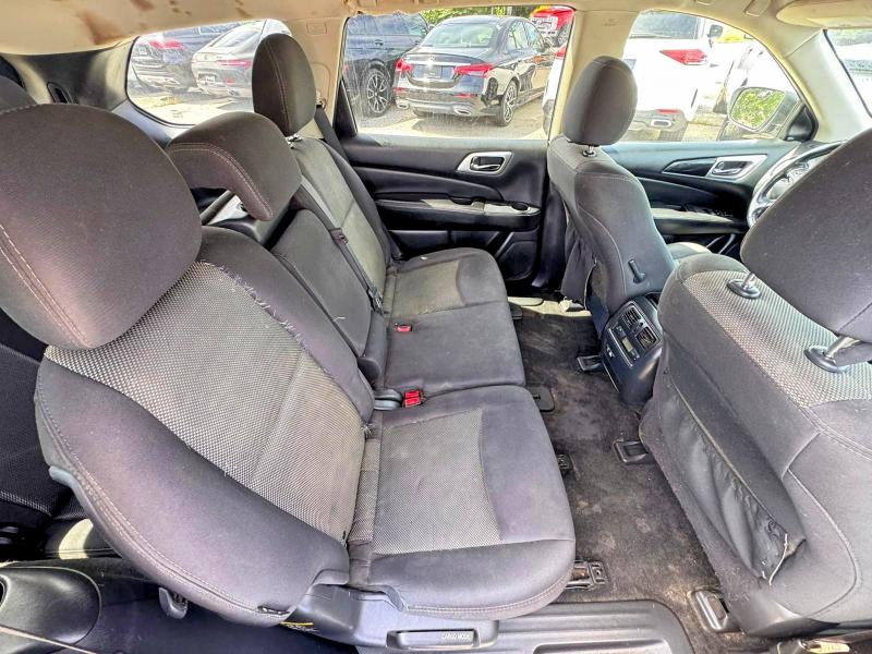 Продажа на аукционе авто 2019 Nissan Pathfinder, vin: 5N1DR2MM9KC636476, номер лота: 68505806