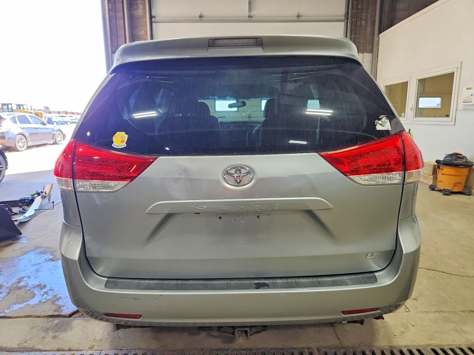 Продаж на аукціоні авто 2011 Toyota Sienna, vin: 5TDKK3DC6BS124105, номер лоту: 69123686