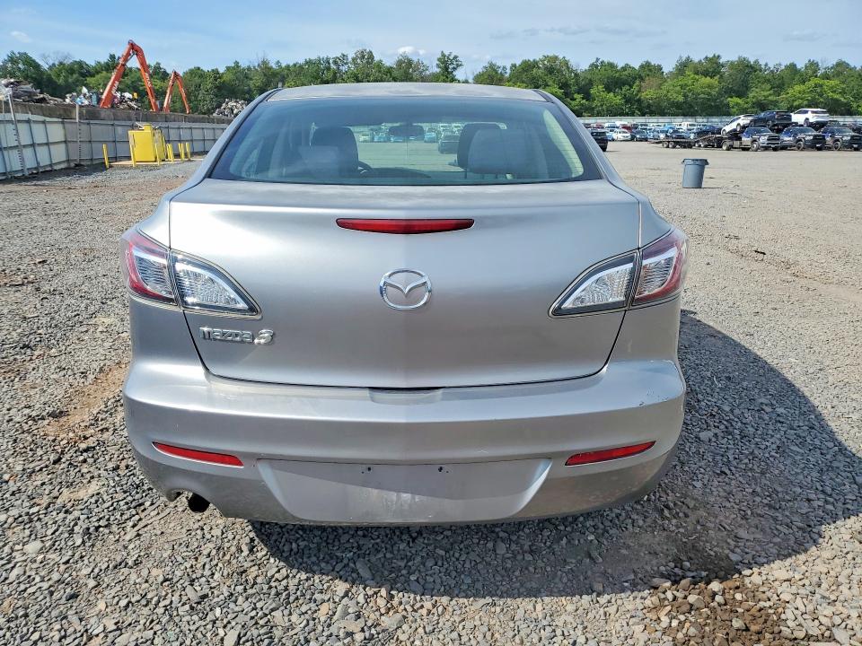 68017946 :رقم المزاد ، JM1BL1UG3C1518633 vin ، 2012 Mazda 3 مزاد بيع