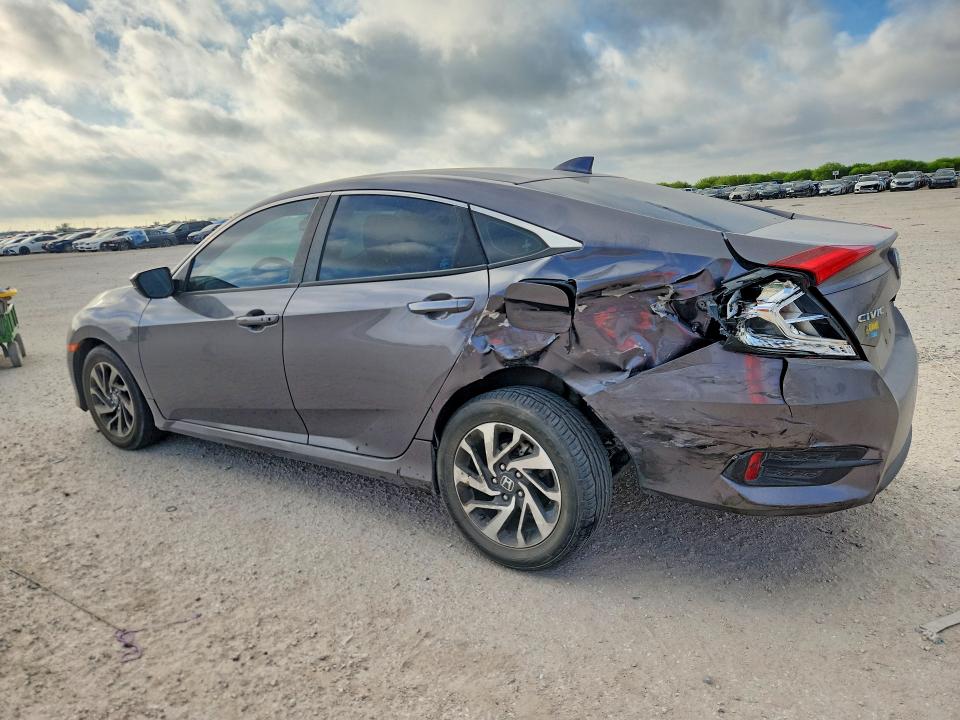 68954616 :رقم المزاد ، 19XFC2F76HE051779 vin ، 2017 Honda Civic مزاد بيع