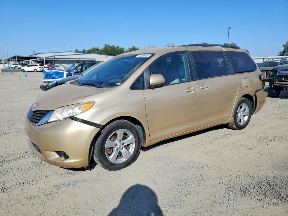 2012 Toyota Sienna მანქანა იყიდება აუქციონზე, vin: 5TDKK3DC9CS209151, აუქციონის ნომერი: 70046196