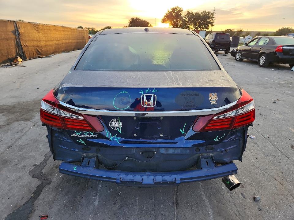 70522956 :رقم المزاد ، 1HGCR2F76HA028816 vin ، 2017 Honda Accord مزاد بيع