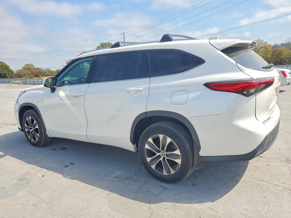 2021 Toyota Highlander მანქანა იყიდება აუქციონზე, vin: 5TDGZRBH7MS105469, აუქციონის ნომერი: 69572516