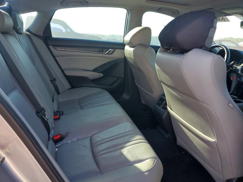 Продаж на аукціоні авто 2018 Honda Accord, vin: 1HGCV2F90JA025025, номер лоту: 63661546