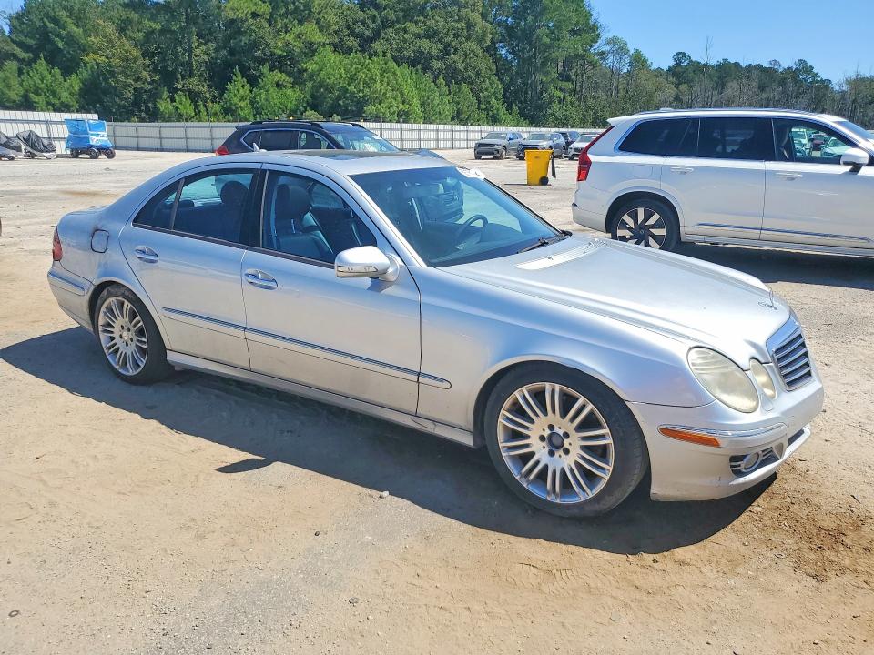 69138486 :رقم المزاد ، WDBUF56X18B190553 vin ، 2008 Mercedes-benz E مزاد بيع