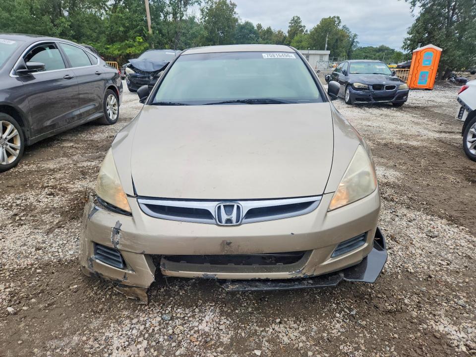 70816496 :رقم المزاد ، JHMCM56496C010752 vin ، 2006 Honda Accord مزاد بيع
