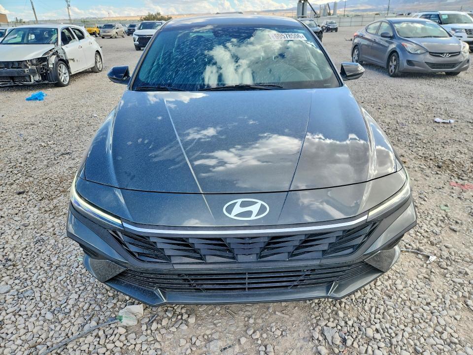 2025 Hyundai Elantra მანქანა იყიდება აუქციონზე, vin: KMHLM4DG9SU046014, აუქციონის ნომერი: 69578506