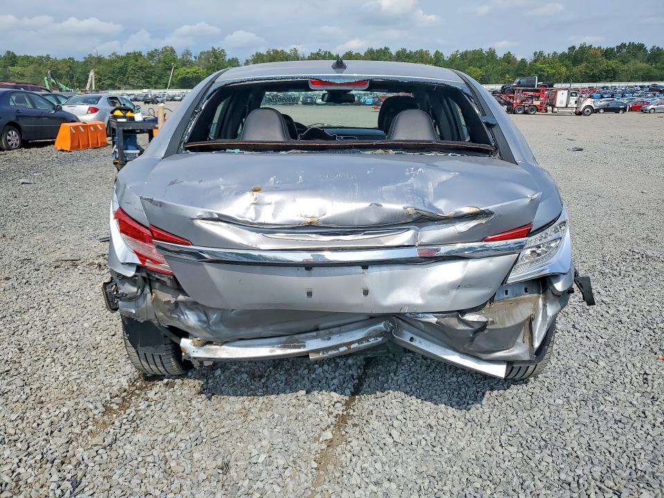 Aukcja sprzedaży 2014 Chrysler 200, vin: 1C3CCBCG4EN152855, numer aukcji: 69590256