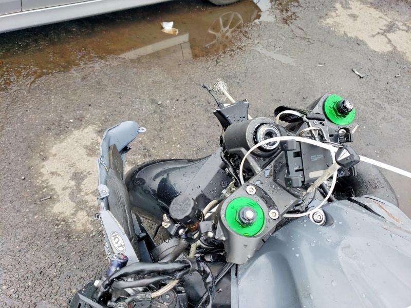 67311456 :رقم المزاد ، JKBZXNE12CA000068 vin ، 2012 Kawasaki Zx1400 مزاد بيع
