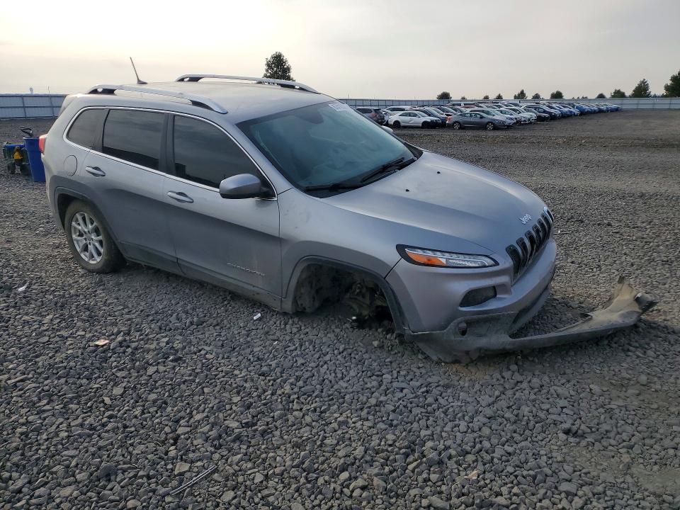 67410086 :رقم المزاد ، 1C4PJMCS7GW228813 vin ، 2016 Jeep Cherokee مزاد بيع