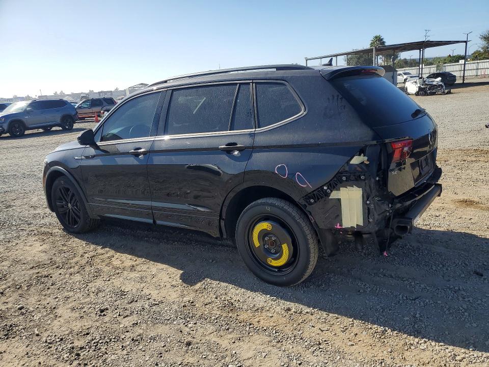 69159726 :رقم المزاد ، 3VVCB7AX5NM097343 vin ، 2022 Volkswagen Tiguan مزاد بيع