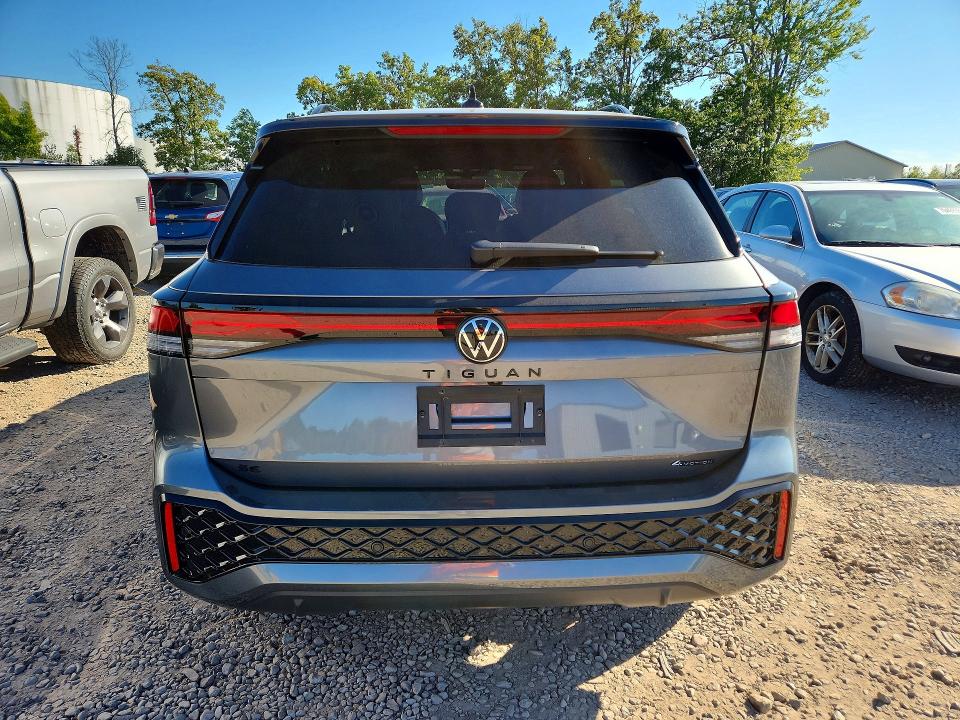 Продаж на аукціоні авто 2026 Volkswagen Tiguan, vin: 3VVGR7RM3TM021849, номер лоту: 70059746