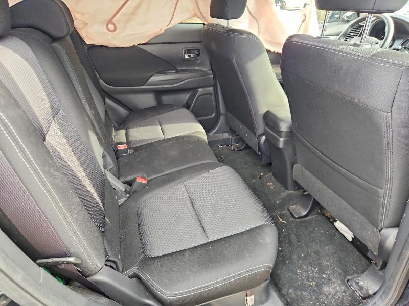 68046926 :رقم المزاد ، JA4JZ3AX9JJ601114 vin ، 2018 Mitsubishi Outlander مزاد بيع