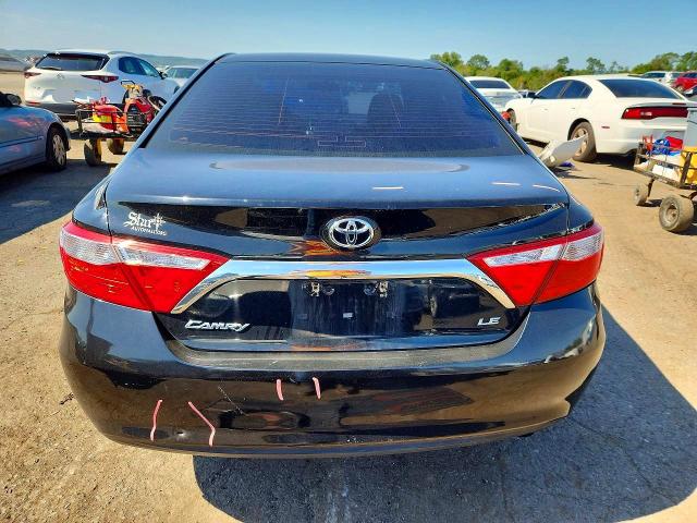 68731806 :رقم المزاد ، 4T1BF1FK6FU994429 vin ، 2015 Toyota Camry مزاد بيع