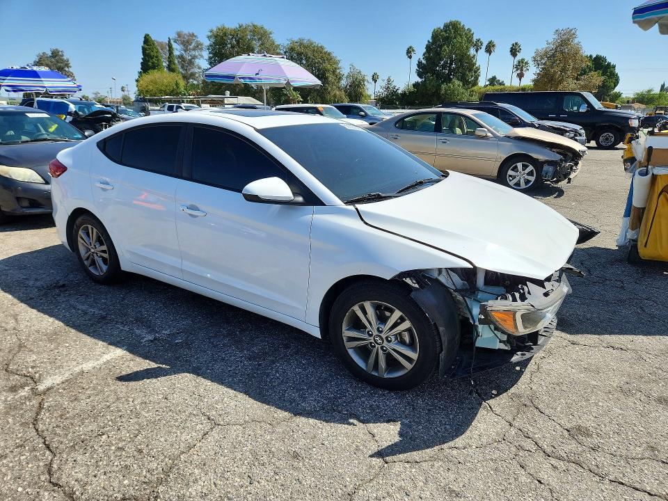 2018 Hyundai Elantra მანქანა იყიდება აუქციონზე, vin: 5NPD84LFXJH399313, აუქციონის ნომერი: 68693666
