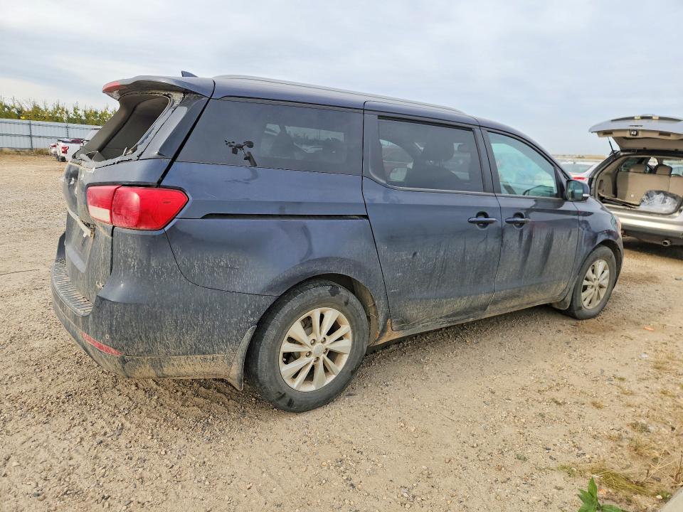 70137556 :رقم المزاد ، KNDMB5C18H6258739 vin ، 2017 Kia Sedona مزاد بيع