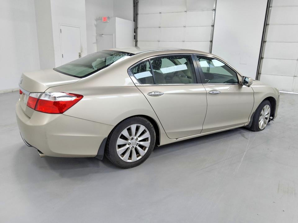 Продаж на аукціоні авто 2015 Honda Accord, vin: 1HGCR2F73FA027121, номер лоту: 66123156