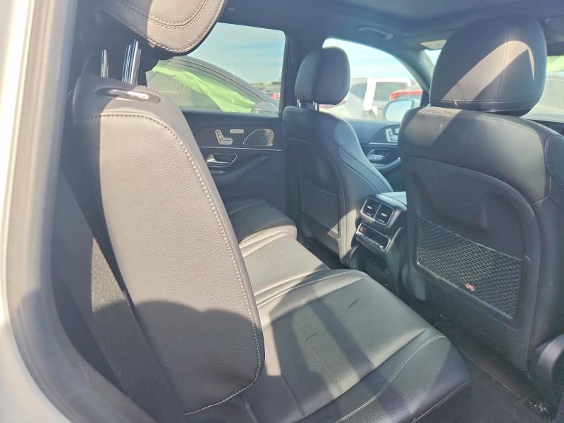 71201026 :رقم المزاد ، 4JGFF5KE9NA781421 vin ، 2022 Mercedes-benz Gls مزاد بيع