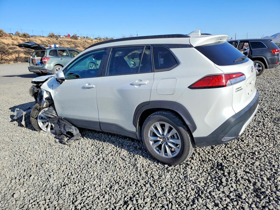 2023 Toyota Corolla Cross მანქანა იყიდება აუქციონზე, vin: 7MUBAABG3PV060857, აუქციონის ნომერი: 68696276