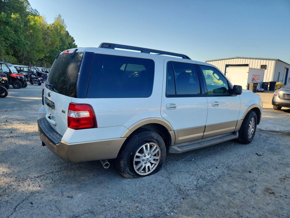 Продажа на аукционе авто 2011 Ford Expedition, vin: 1FMJU1H58BEF47226, номер лота: 69954156