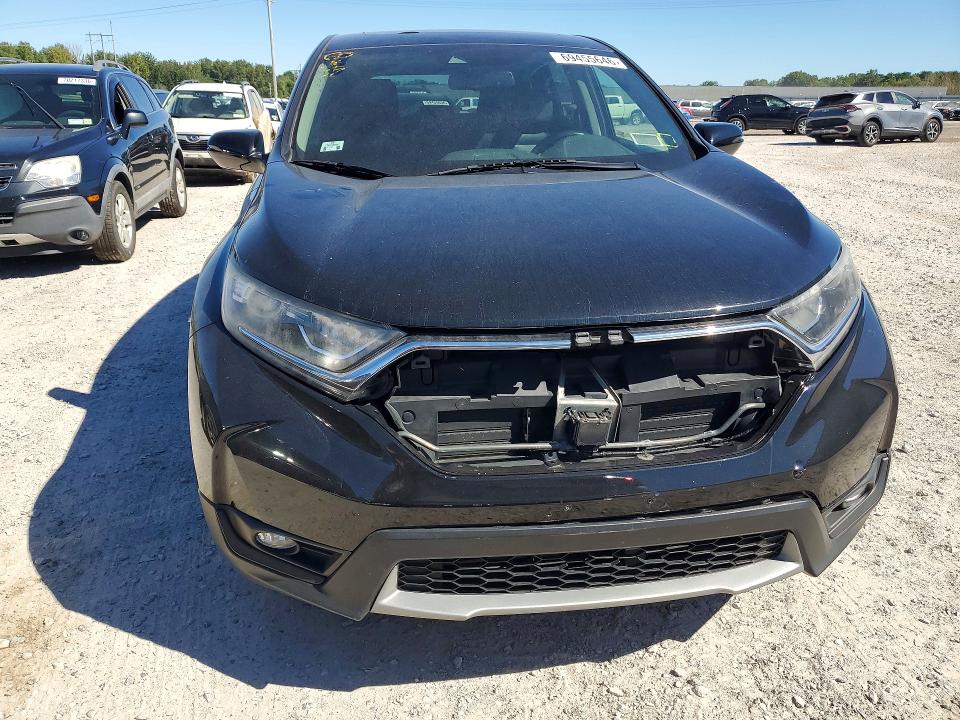 Продаж на аукціоні авто 2018 Honda Cr-v, vin: 7FARW2H88JE025828, номер лоту: 69455646