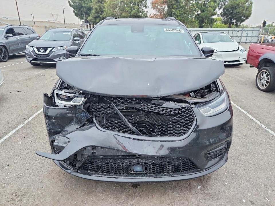 Продаж на аукціоні авто 2023 Chrysler Pacifica, vin: 2C4RC1GG7PR570861, номер лоту: 68849046