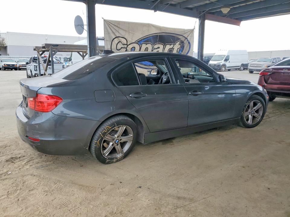 Продажа на аукционе авто 2015 Bmw 320, vin: WBA3B1G56FNT03128, номер лота: 69631446
