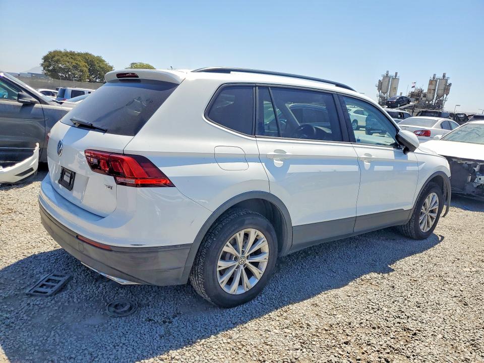 2018 Volkswagen Tiguan მანქანა იყიდება აუქციონზე, vin: 3VV1B7AX9JM071121, აუქციონის ნომერი: 67033466