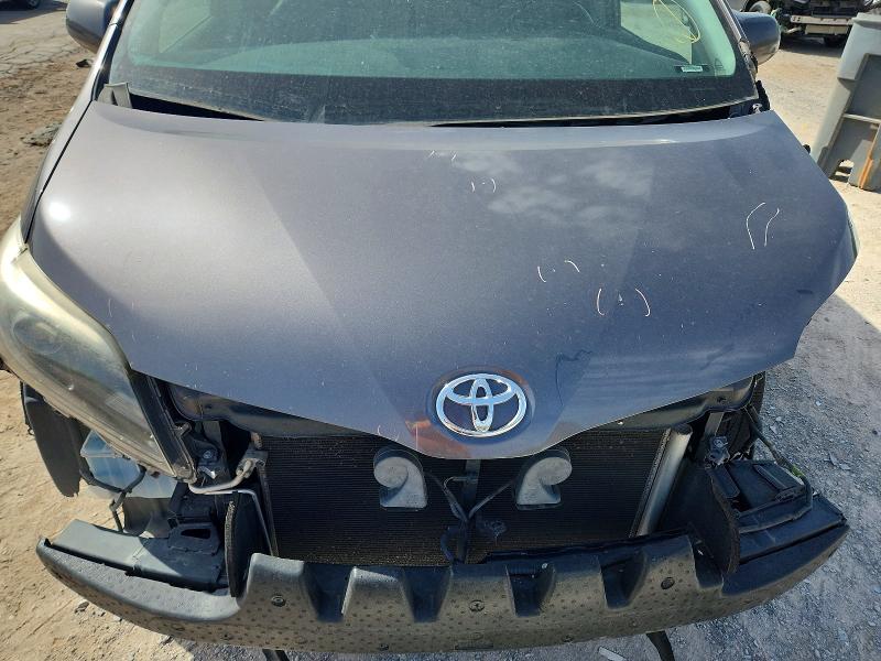 2017 Toyota Sienna მანქანა იყიდება აუქციონზე, vin: 5TDXZ3DC5HS776014, აუქციონის ნომერი: 67201066