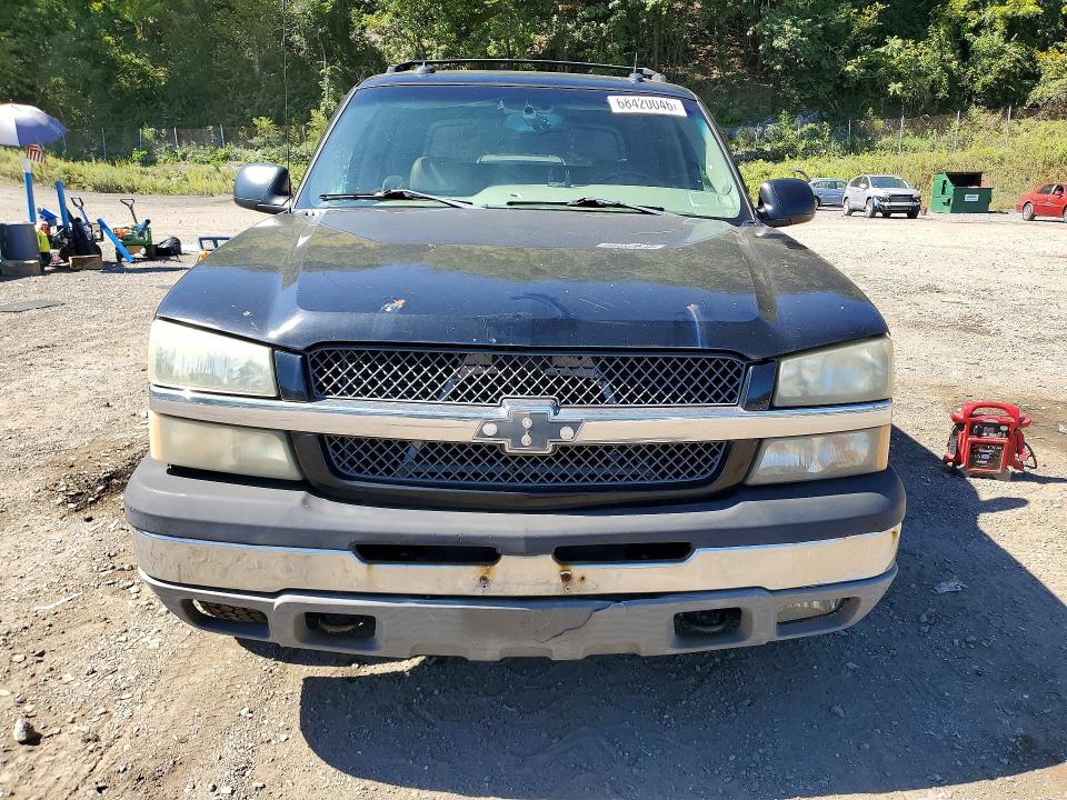 68420046 :رقم المزاد ، 3GNEK13T83G267244 vin ، 2003 Chevrolet Avalanche مزاد بيع