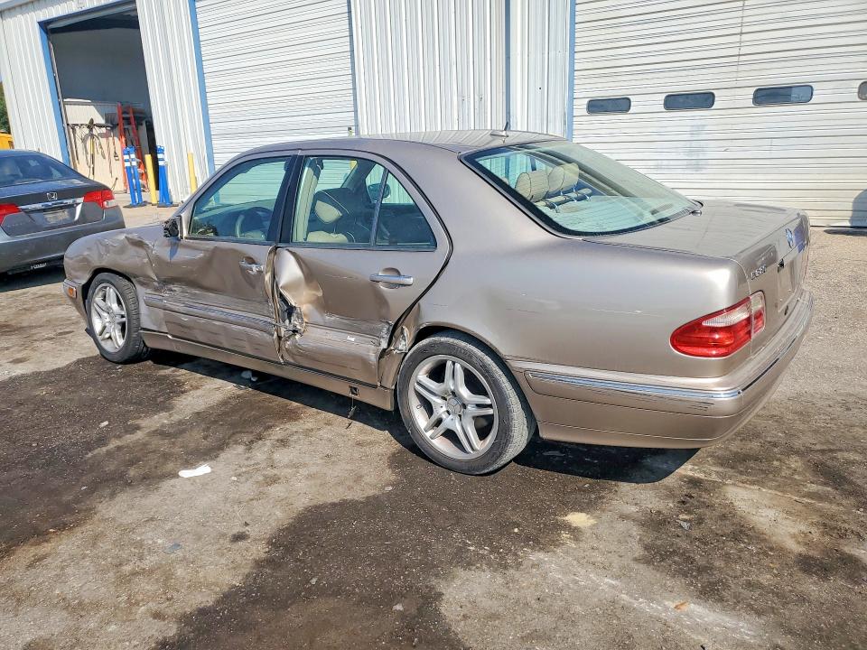 2002 Mercedes-benz E მანქანა იყიდება აუქციონზე, vin: WDBJF65J72B500492, აუქციონის ნომერი: 69143666