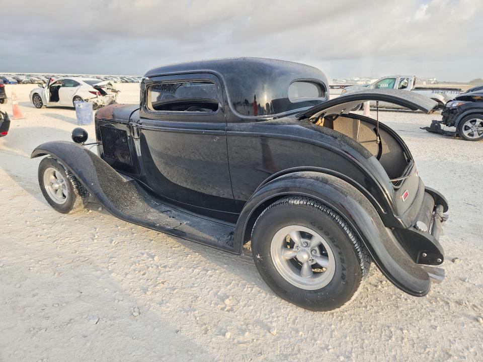 70646326 :رقم المزاد ، 181636799 vin ، 1932 Ford 2 Door Coupe مزاد بيع