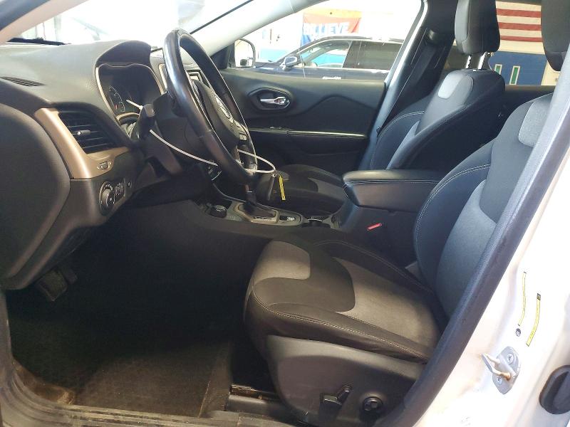 68148936 :رقم المزاد ، 1C4PJMCS8EW181577 vin ، 2014 Jeep Cherokee مزاد بيع
