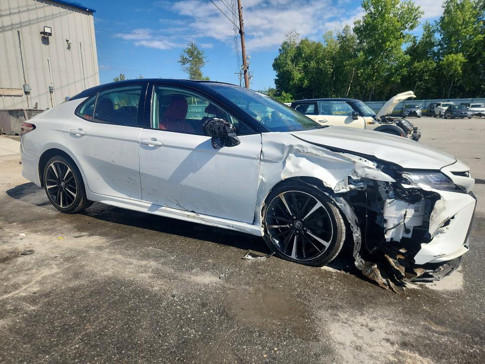 Продаж на аукціоні авто 2019 Toyota Camry, vin: 4T1B61HK9KU277692, номер лоту: 66321056