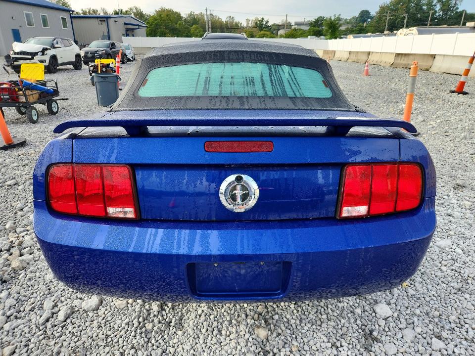 2005 Ford Mustang მანქანა იყიდება აუქციონზე, vin: 1ZVFT84NX55249709, აუქციონის ნომერი: 70652096